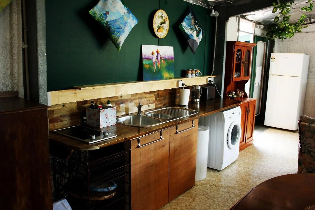Maleny Monet Studio 0*,  Австралия